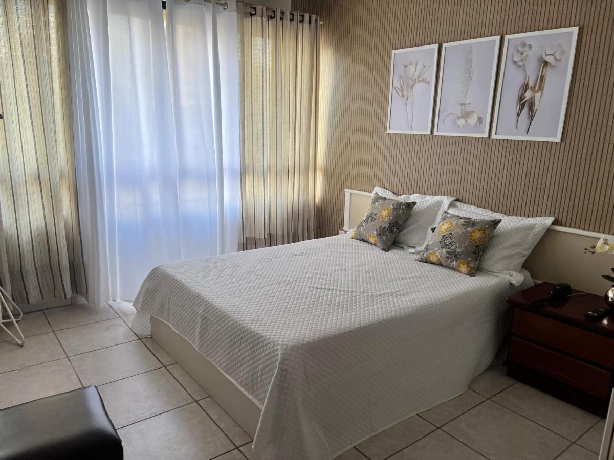 Belíssimo Flat direto na praia da Barra - Flat beira mar no circuito do Carnaval Salvador Exterior foto